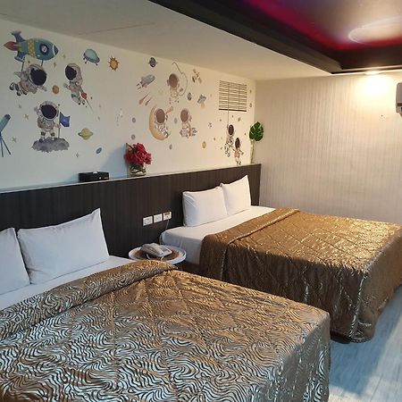 Joy Garden Hotel Kaohsiung Buitenkant foto