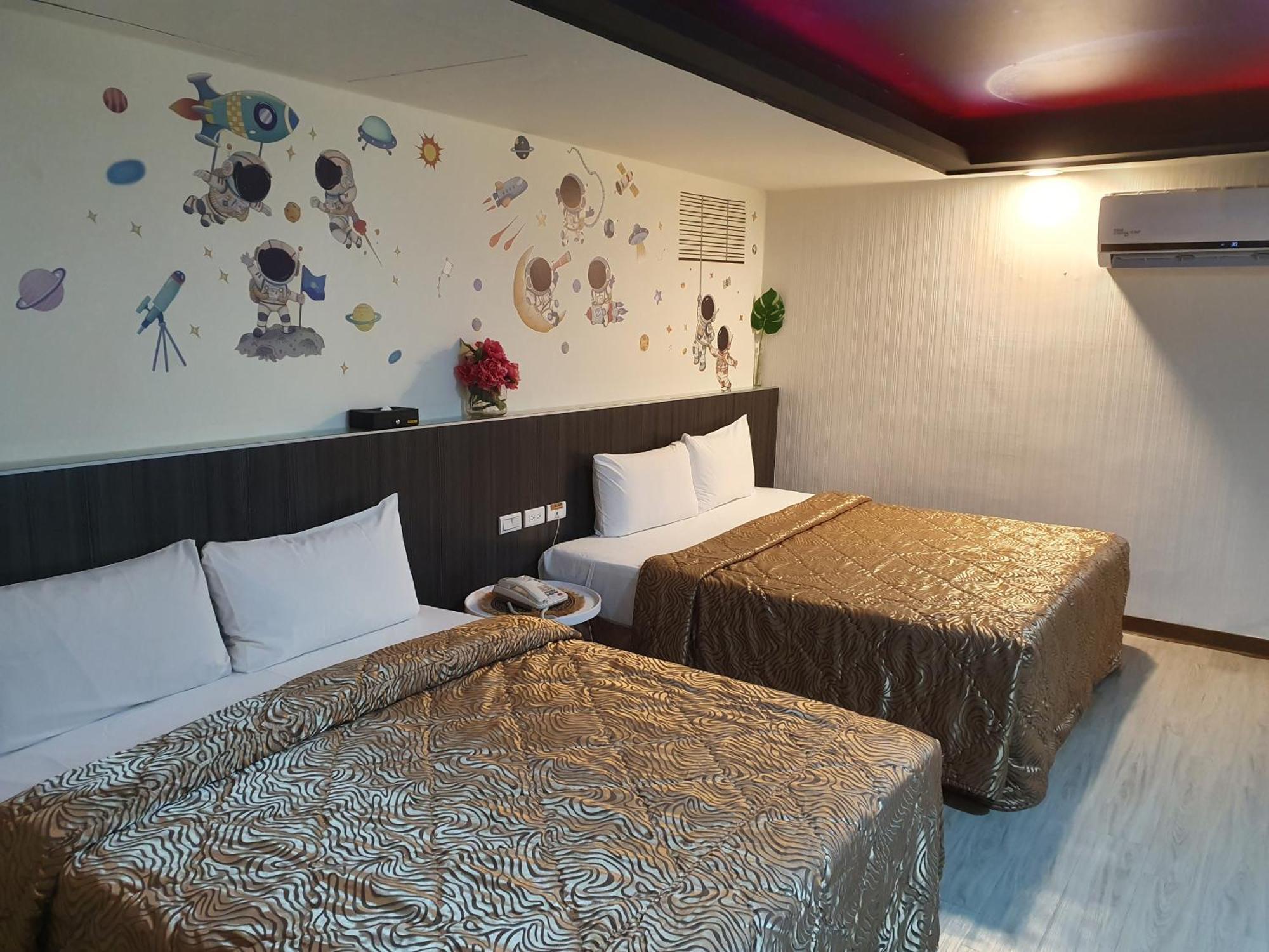 Joy Garden Hotel Kaohsiung Buitenkant foto