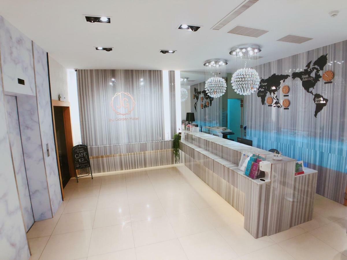 Joy Garden Hotel Kaohsiung Buitenkant foto